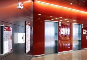 Kính màu ốp tường