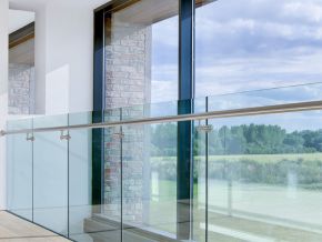 Kính cường lực